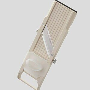 Benriner No. 64 Japanese Mandolin Vegetable Slicer NIB
